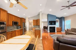 111 Fontaine Ct, Monroe Township, NJ 08831 - Photo 27