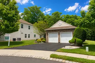 111 Fontaine Ct, Monroe Township, NJ 08831 - Photo 3