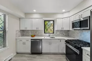 3 Hampton Dr, Marlboro Township, NJ 07746 - Photo 9