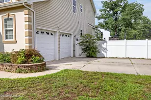 893 Lakehurst Ave, Jackson, NJ 08527 - Photo 3