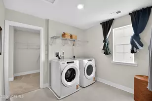 82 Georgetown Dr, Freehold, NJ 07728 - Photo 25