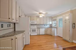211A Huntington Dr, Lakewood, NJ 08701 - Photo 3