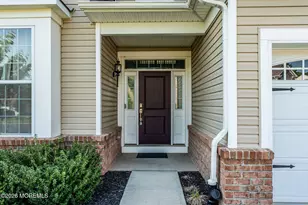 27 Flagstone Ct, Freehold, NJ 07728 - Photo 5