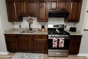 920 S Concourse, Keyport, NJ 07735 - Photo 7