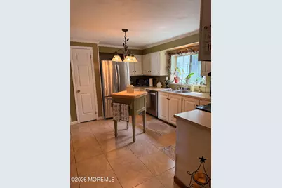 8 Tanglewood Drive, Cream Ridge, NJ 08514 - Photo 3