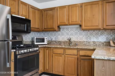 24 Gloria Court, Tinton Falls, NJ 07724 - Photo 17