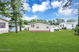 103 Briarwood Ct, Whiting, NJ 08759 - Photo 15