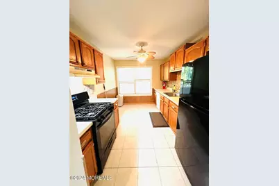 39 Chinkaberry Court, Howell Township, NJ 07731 - Photo 3