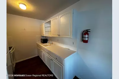 106 E Edinburgh Lane, Lakewood, NJ 08701 - Photo 15