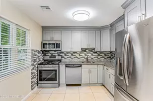 65 County Rd, Cliffwood, NJ 07721 - Photo 9
