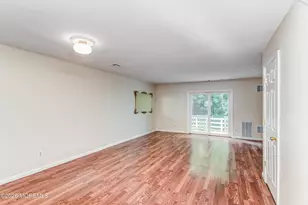 65 County Rd, Cliffwood, NJ 07721 - Photo 15