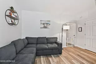 12 Cypress Ct, Clinton, NJ 08809 - Photo 3