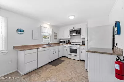 25 E 49th Street, Beach Haven, NJ 08008 - Photo 19