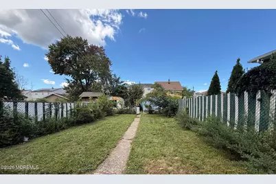 709 Stuyvesant Avenue, Lyndhurst Township, NJ 07071 - Photo 3