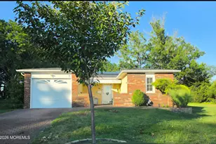 6 Burns Ct, Brick, NJ 08724 - Photo 3
