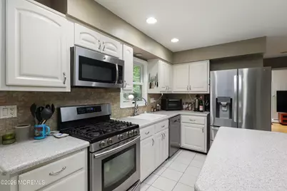 139 Sleepy Hollow Road, Red Bank, NJ 07701 - Photo 29
