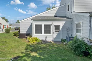 18 Mediterranean Ct, Barnegat, NJ 08005 - Photo 3