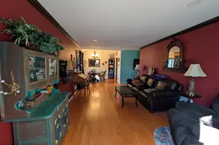 19 Elizabeth Ct, Tinton Falls, NJ 07724 - Photo 5