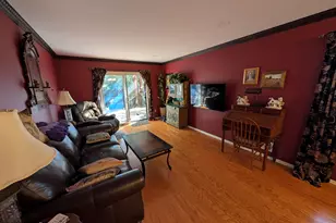 19 Elizabeth Ct, Tinton Falls, NJ 07724 - Photo 3