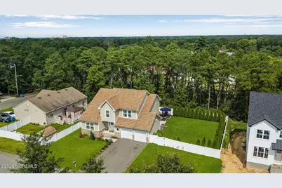 609 Amsterdam Avenue, Toms River Township, NJ 08757 - Photo 45