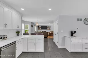 609 Amsterdam Ave, Toms River Township, NJ 08757 - Photo 15