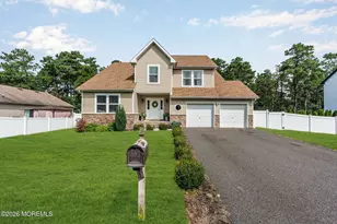 609 Amsterdam Ave, Toms River Township, NJ 08757 - Photo 1