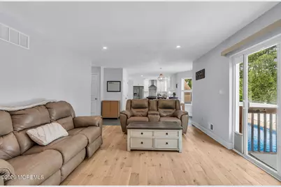 609 Amsterdam Avenue, Toms River Township, NJ 08757 - Photo 21