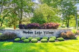 112 Manchester Ct, Red Bank, NJ 07701 - Photo 5