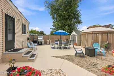 45 Woodshore W, Old Bridge Township, NJ 08857 - Photo 17