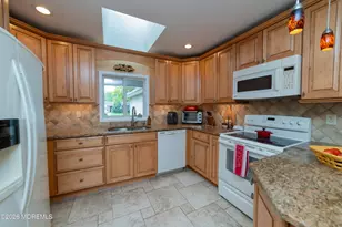 46 Deborah Ln, Aberdeen Township, NJ 07747 - Photo 23