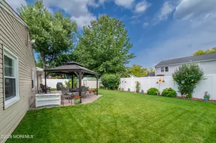 46 Deborah Ln, Aberdeen Township, NJ 07747 - Photo 9