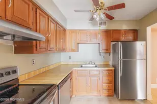 713 Wellington Pl, Matawan, NJ 07747 - Photo 7
