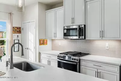 104 Midland Avenue, Cliffwood, NJ 07721 - Photo 17