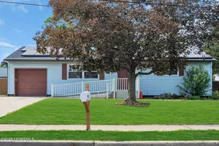 9 Green Ridge Dr, Toms River Township, NJ 08757 - Photo 1