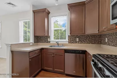 118 Sloan Court, Matawan, NJ 07747 - Photo 5
