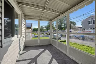 31 Pacific Blvd, Keyport, NJ 07735 - Photo 3