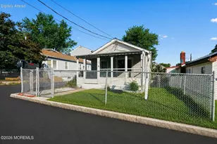 31 Pacific Blvd, Keyport, NJ 07735 - Photo 1