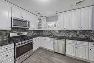 328 Mizzen Ave, Beachwood, NJ 08722 - Photo 9