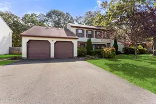 13 Laurel Crest Dr, Howell Township, NJ 07731 - Photo 3