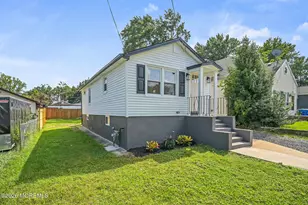 181 Hilltop Blvd, Keyport, NJ 07735 - Photo 1
