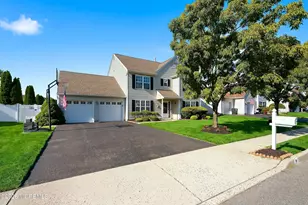 24 Crater Lake Rd, Howell Township, NJ 07731 - Photo 33