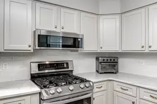 520 Waters Edge Dr, Toms River Township, NJ 08753 - Photo 9
