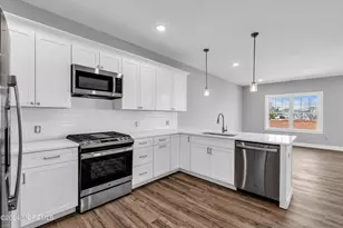 33 Union Ave, Manasquan, NJ 08736 - Photo 9