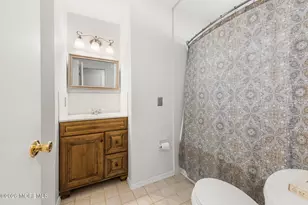 28 Standish Dr, Howell Township, NJ 07731 - Photo 27