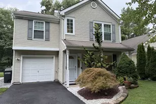 71 New Beginnings Crossing, Manalapan Township, NJ 07726 - Photo 3