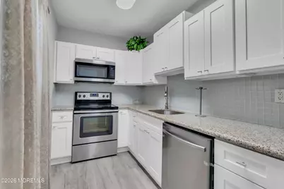 96 White Street #D, Eatontown, NJ 07724 - Photo 3