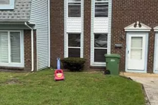 152 Williamsburg Ln, Lakewood, NJ 08701 - Photo 1