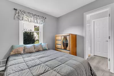 12 Raritan Avenue, Leonardo, NJ 07737 - Photo 27