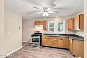 13 Charles St, Matawan, NJ 07747 - Photo 9
