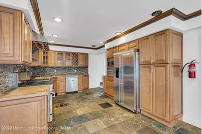 370 W Park Avenue, Oakhurst, NJ 07755 - Photo 13